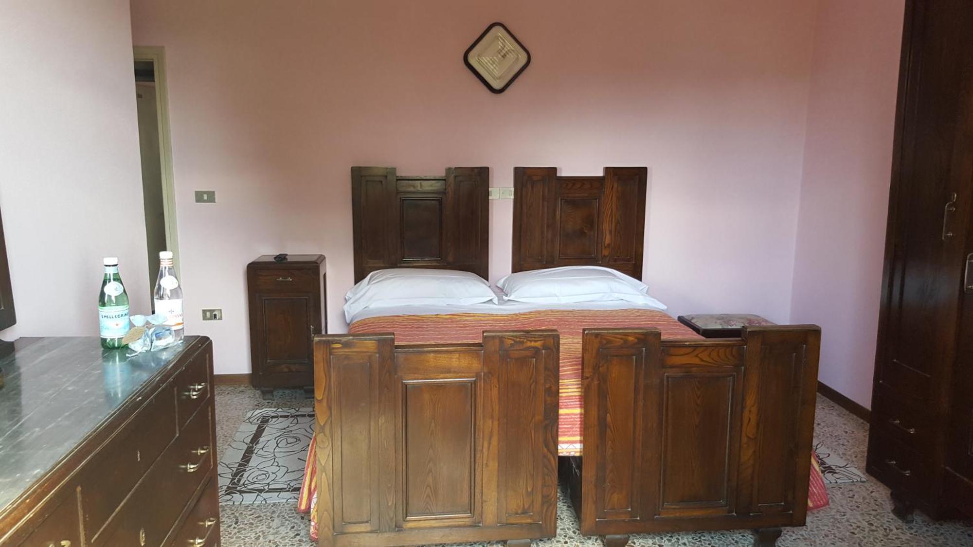 Albergo Ristorante Gualtieri Barberino di Mugello Room photo