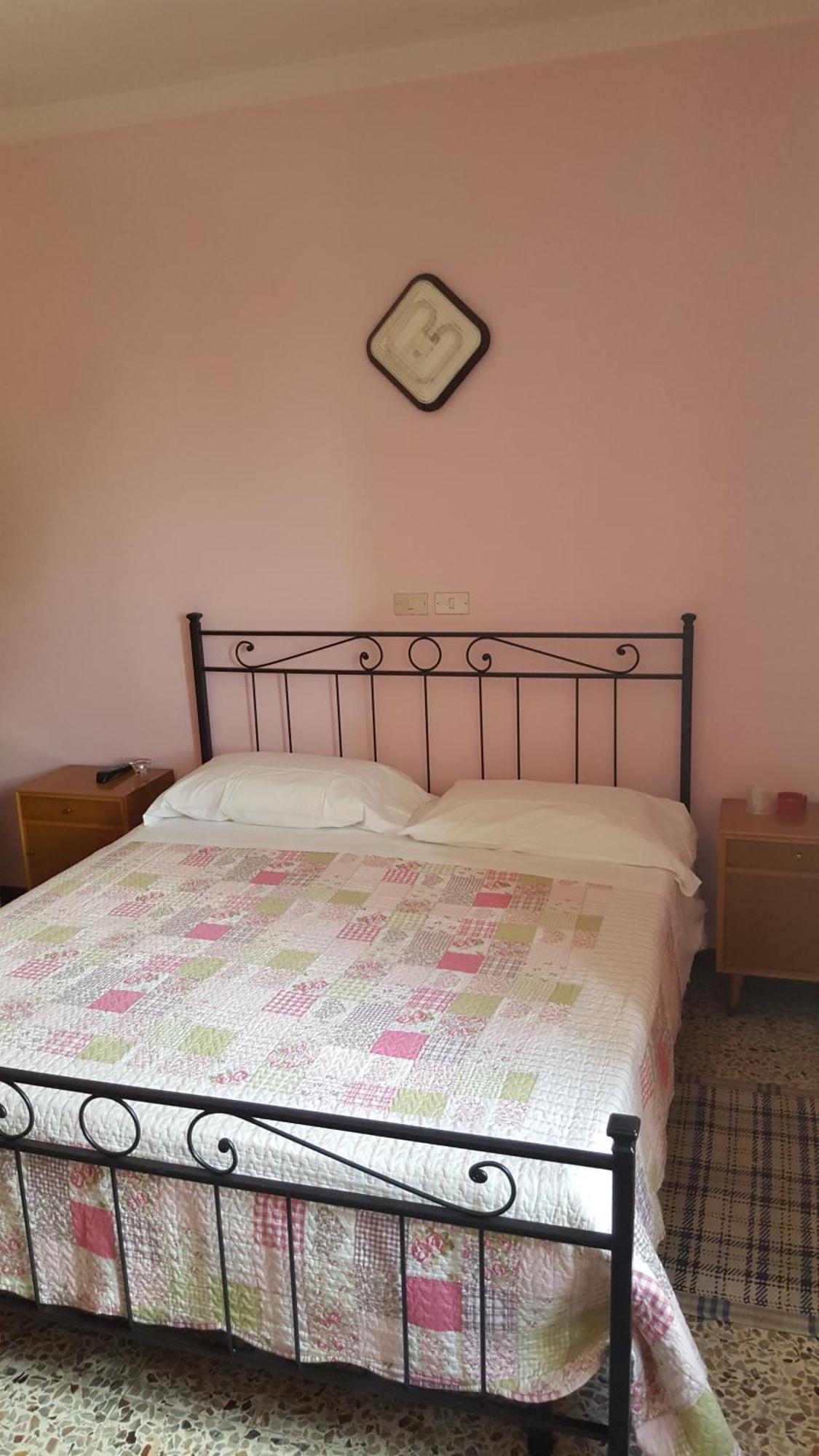 Albergo Ristorante Gualtieri Barberino di Mugello Room photo