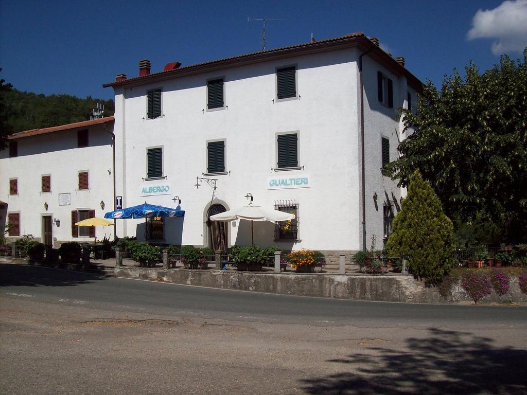 Albergo Ristorante Gualtieri Barberino di Mugello Exterior photo